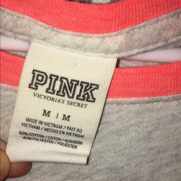 VS PINK TSHIRT 💞 - Picture 4 of 4